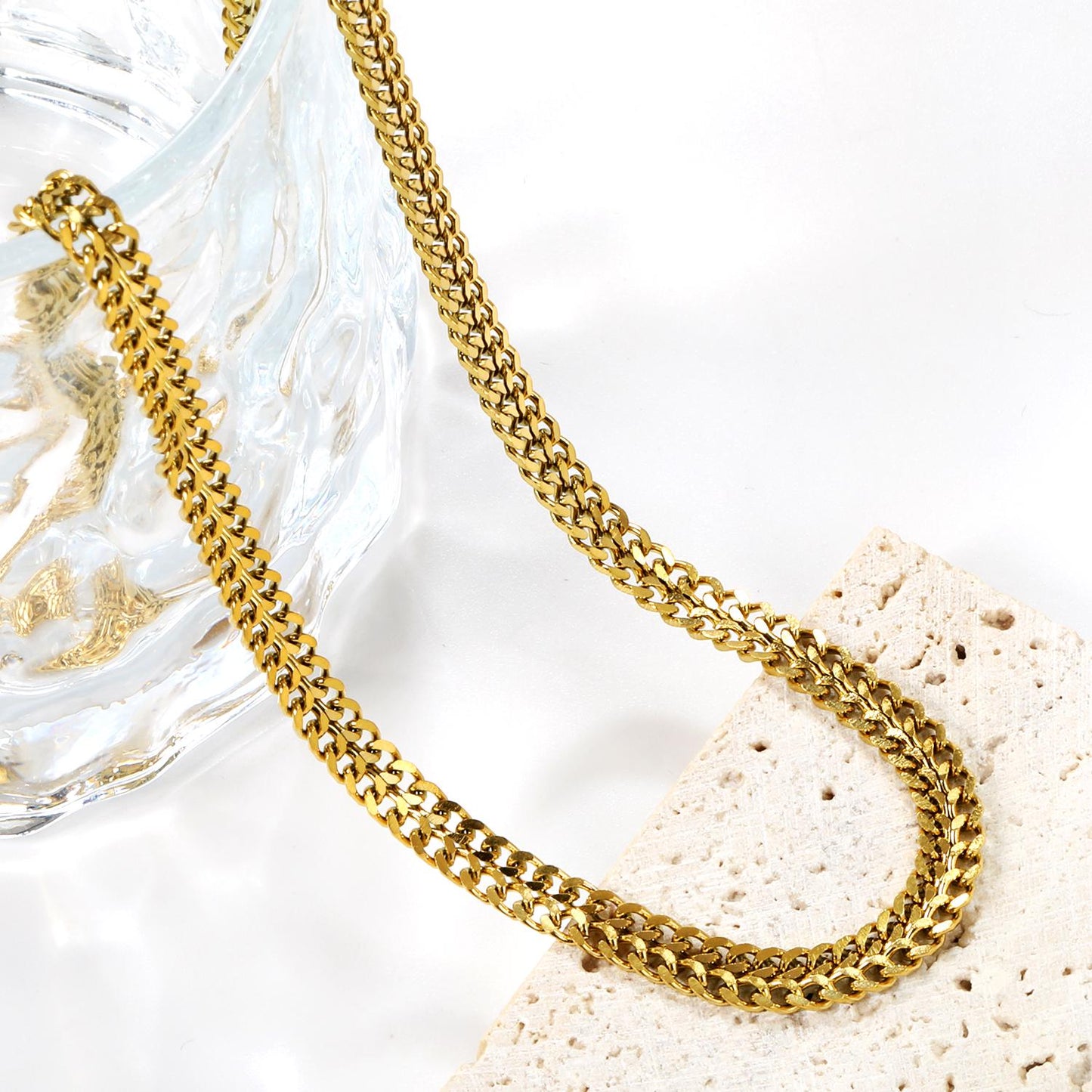 18K Gold Plated Cuban Link Chain Necklace: Waterproof Statement Jewelry