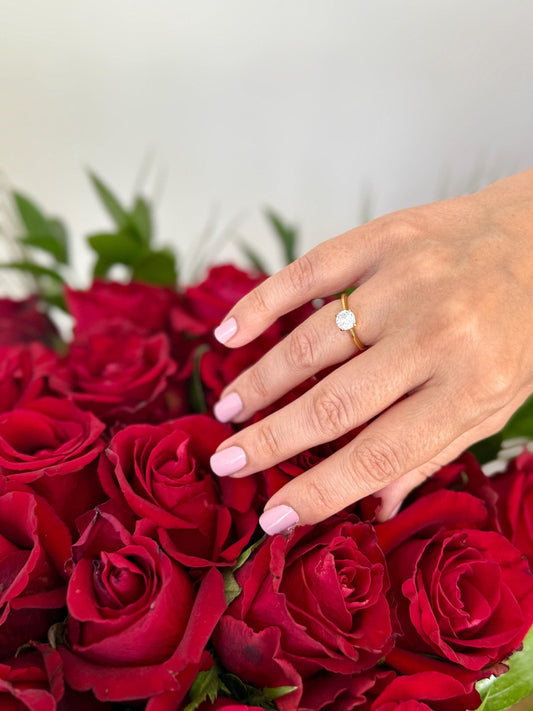 18K Gold Plated Solitaire Ring: Cubic Zirconia Stainless Steel